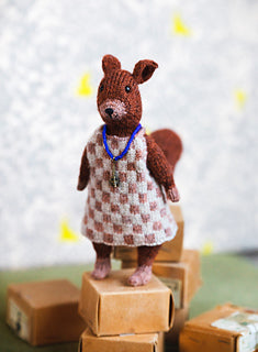洋書 Mouche & Friends Mouche & Friends : Seamless Toys to Knit and Love / Vallet